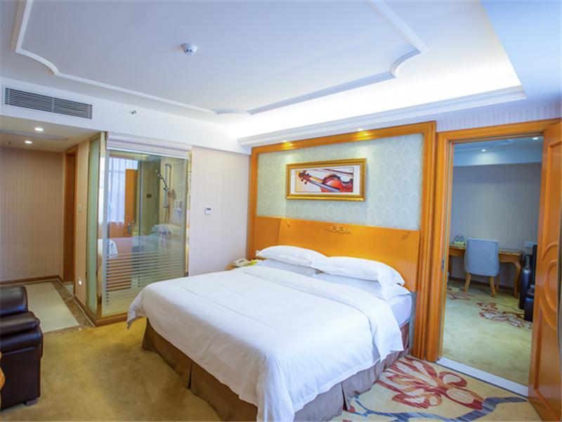 Vienna Hotel Guangzhou Nanpu Station Esterno foto